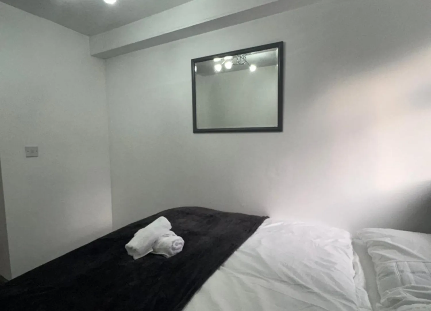 Barking Bliss-2 Bedroom,2 Bath, A Short Distance To Barking Station 0*, Barking (Greater London)